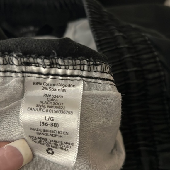 Men’s Cargo Style Joggers - Picture 5 of 5